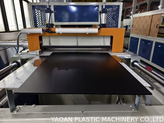 Luggage Inner Lining ABS PC PP Honeycomb Multiwall Hollow Sheet Extrusion Machine